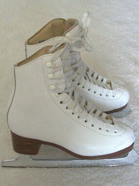 Jackson Artiste Mark IV Ice Skates Kids size 1C